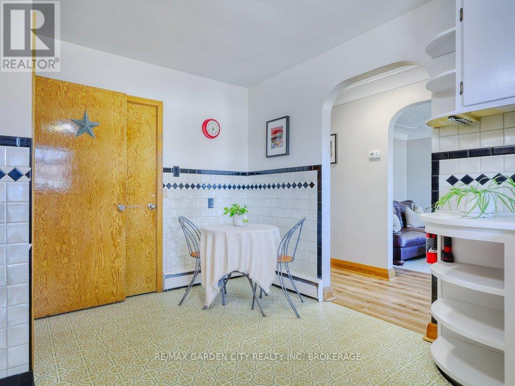 52 CARTER STREET - 12