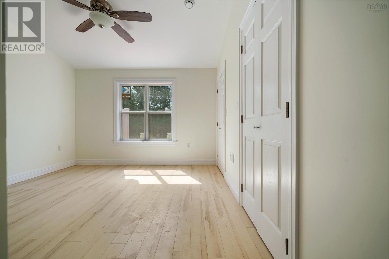 Property 3 of 20 of 9 SUMMER HILL Place