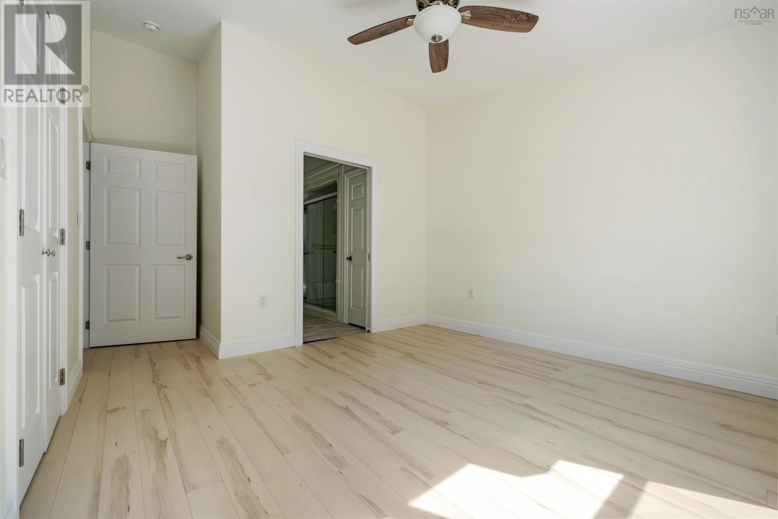 Property 8 of 20 of 9 SUMMER HILL Place