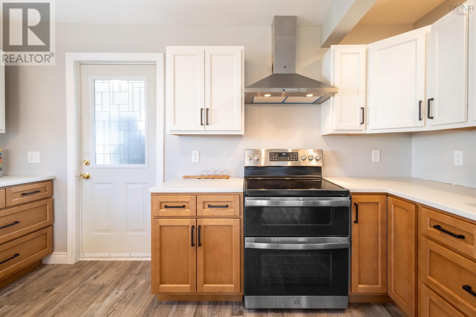 Property 13 of 39 of 157 Lake Road