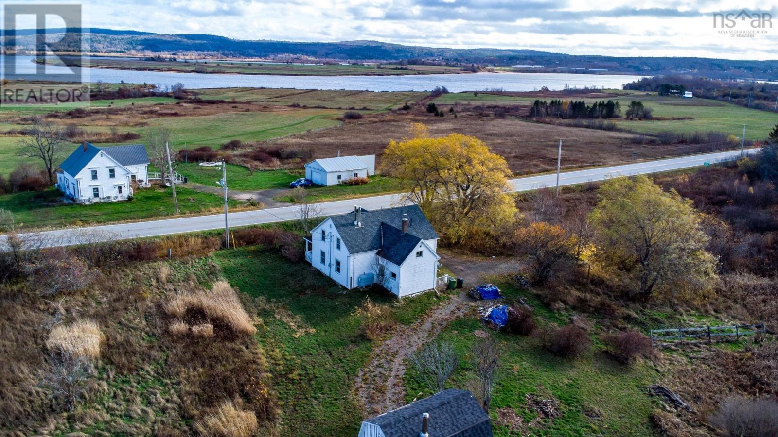 Property 19 of 50 of 6209 Highway 1