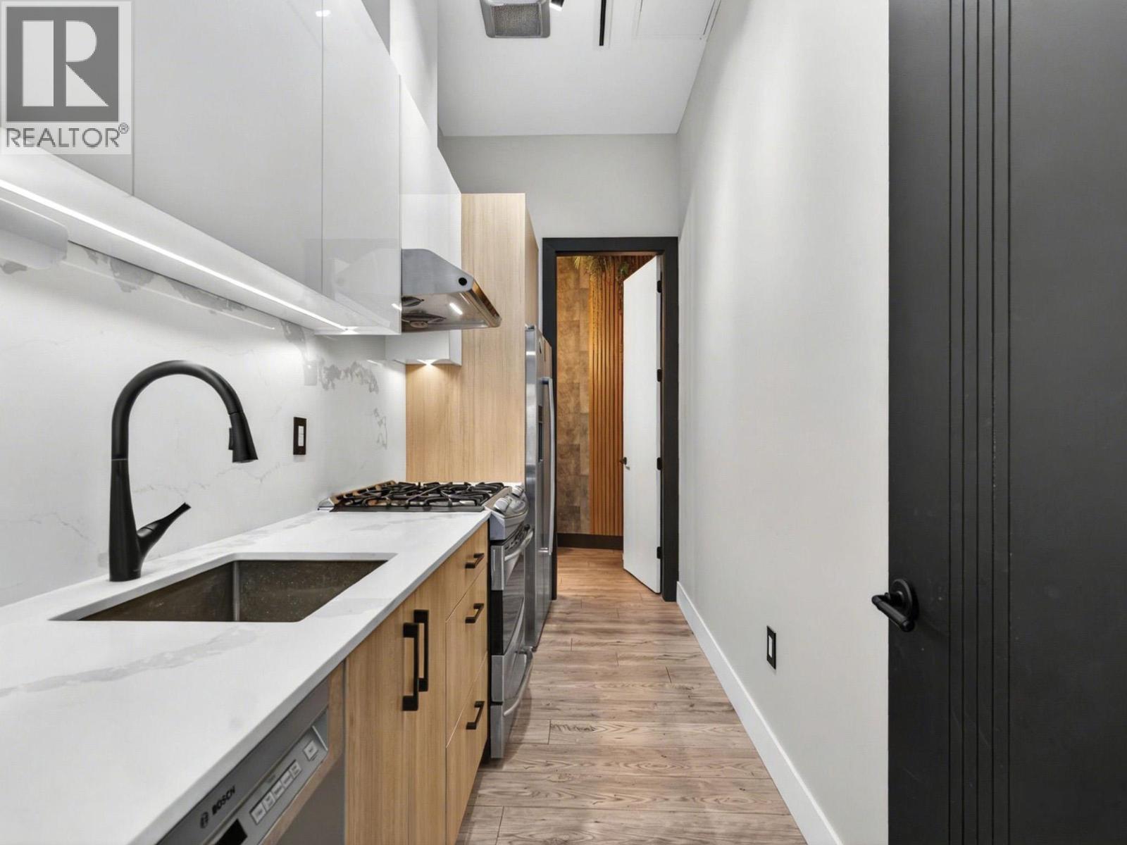 190 12122 HORSESHOE WAY, Richmond
