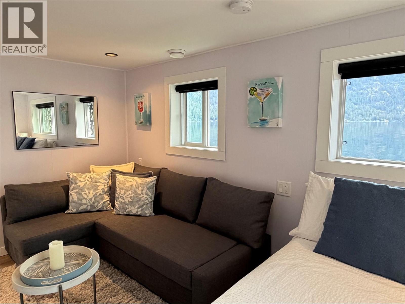 3127 EAST LAKE DRIVE - 27