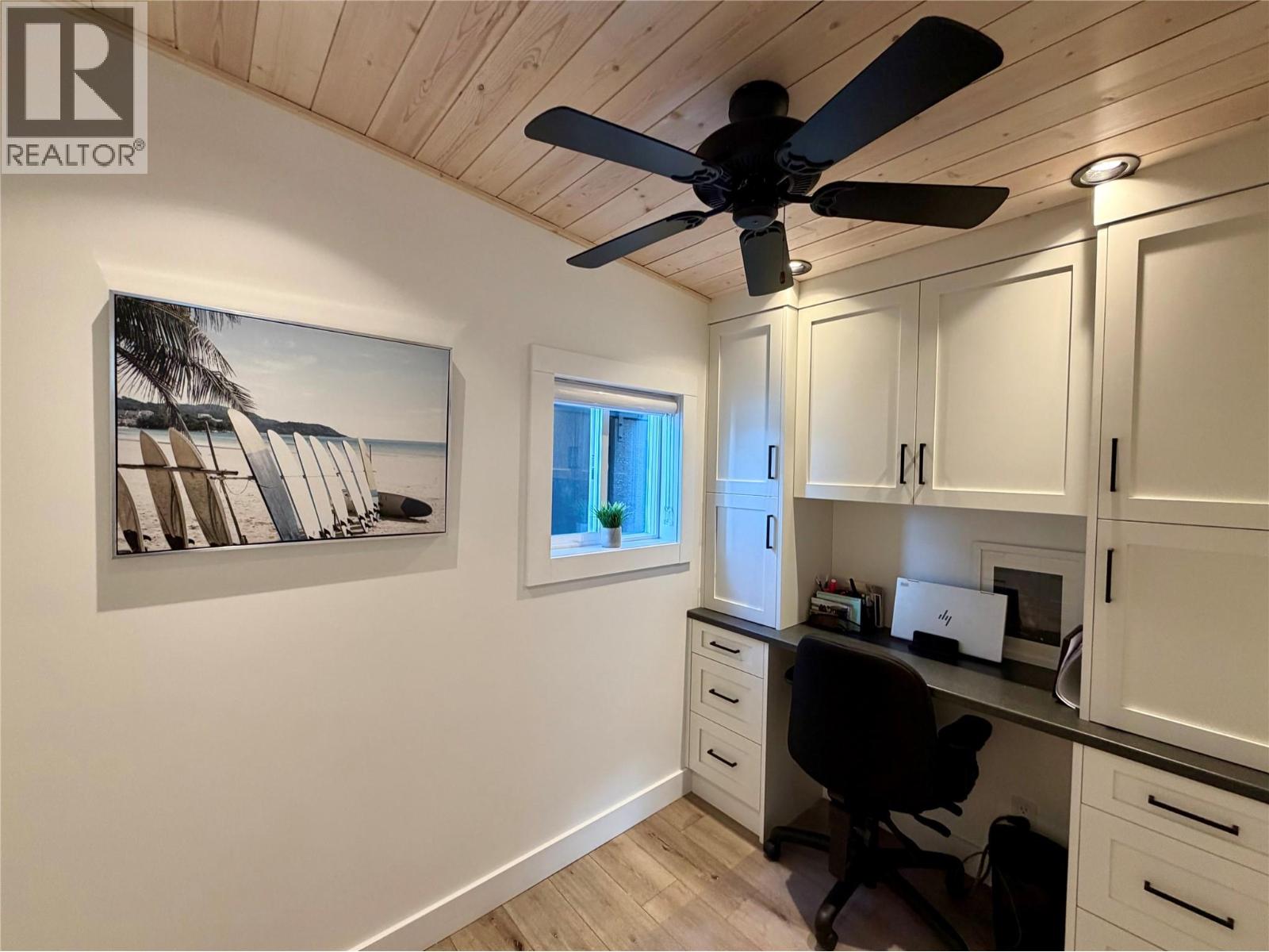 3127 EAST LAKE DRIVE - 24