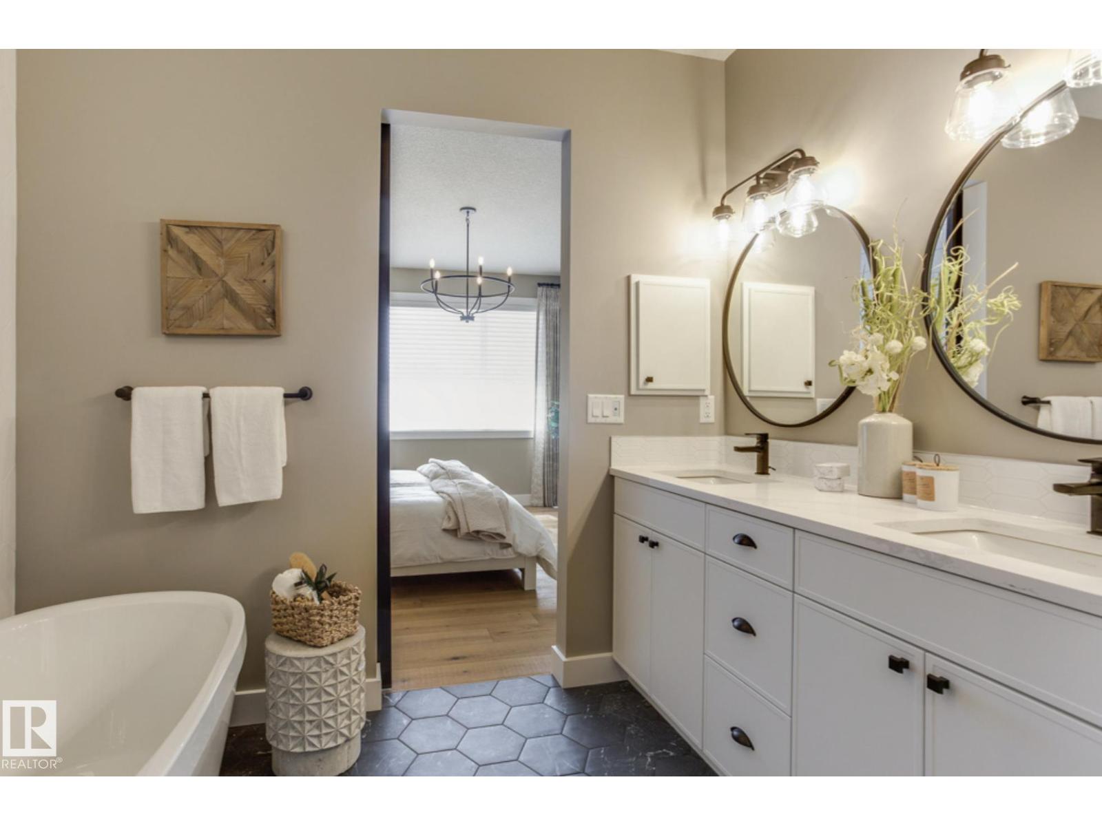 100 Redpoll Wynd, St. Albert