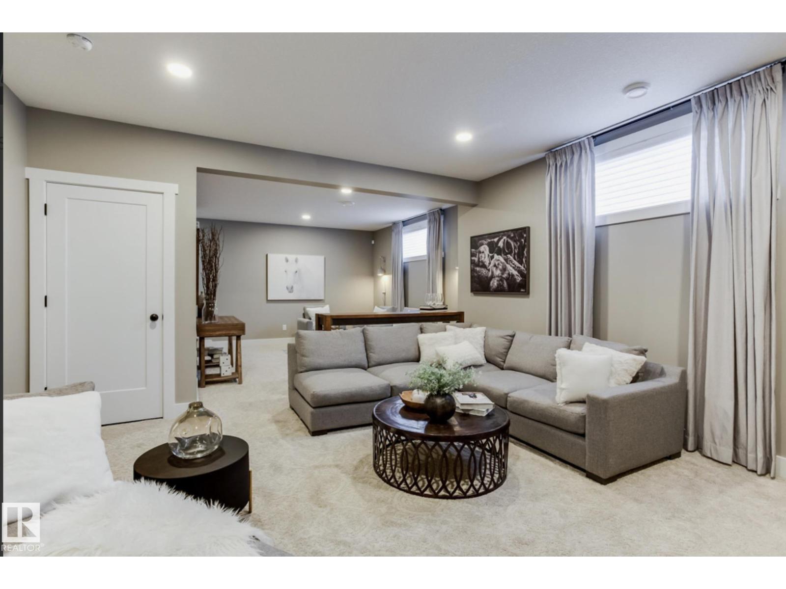 100 Redpoll Wynd, St. Albert