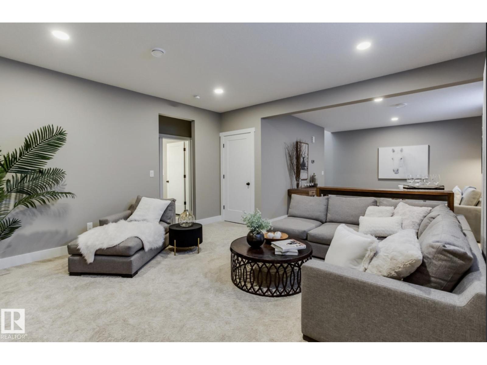 100 Redpoll Wynd, St. Albert