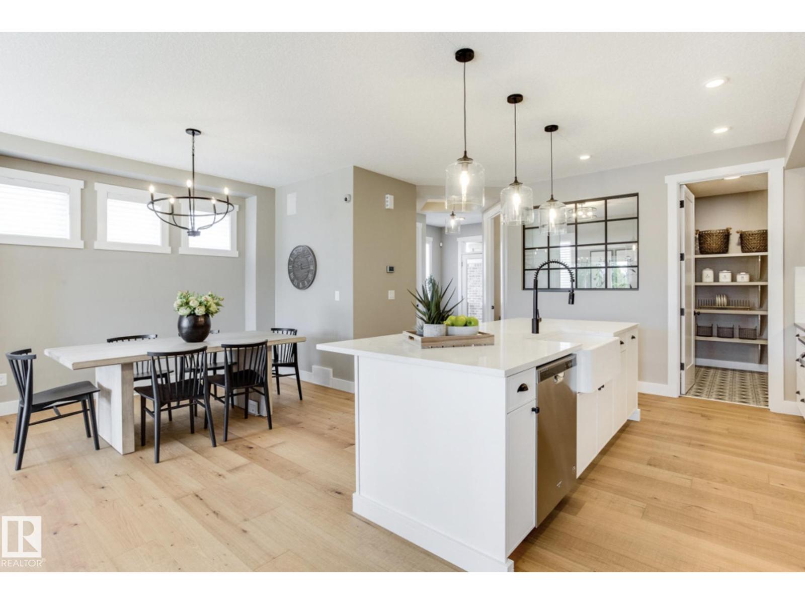 100 Redpoll Wynd, St. Albert