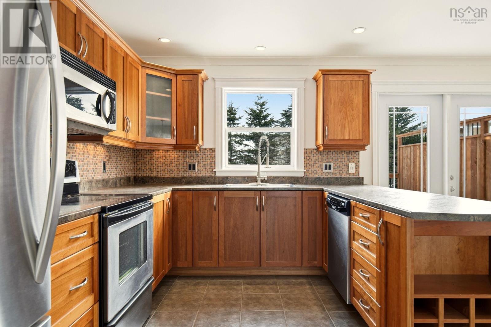 Property 11 of 33 of 94 Cutter Drive