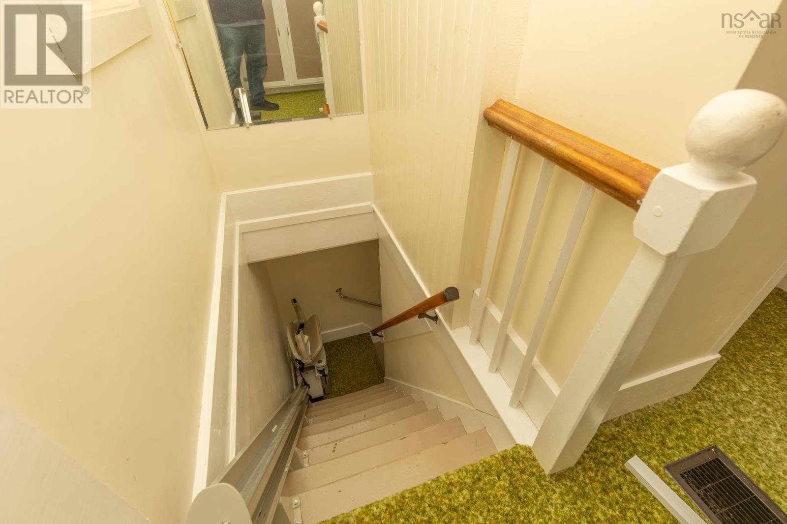 Property 33 of 33 of 8 South Ohio Cross Road