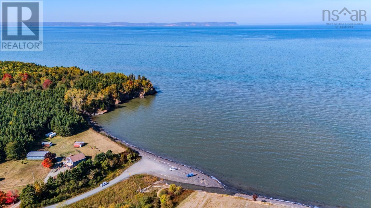 Property 28 of 39 of 69 OCEAN BEACH Road