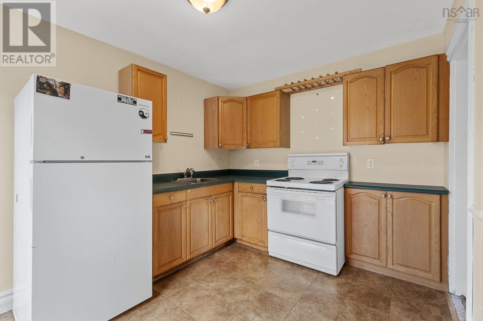 Property 39 of 51 of 6135 North Street