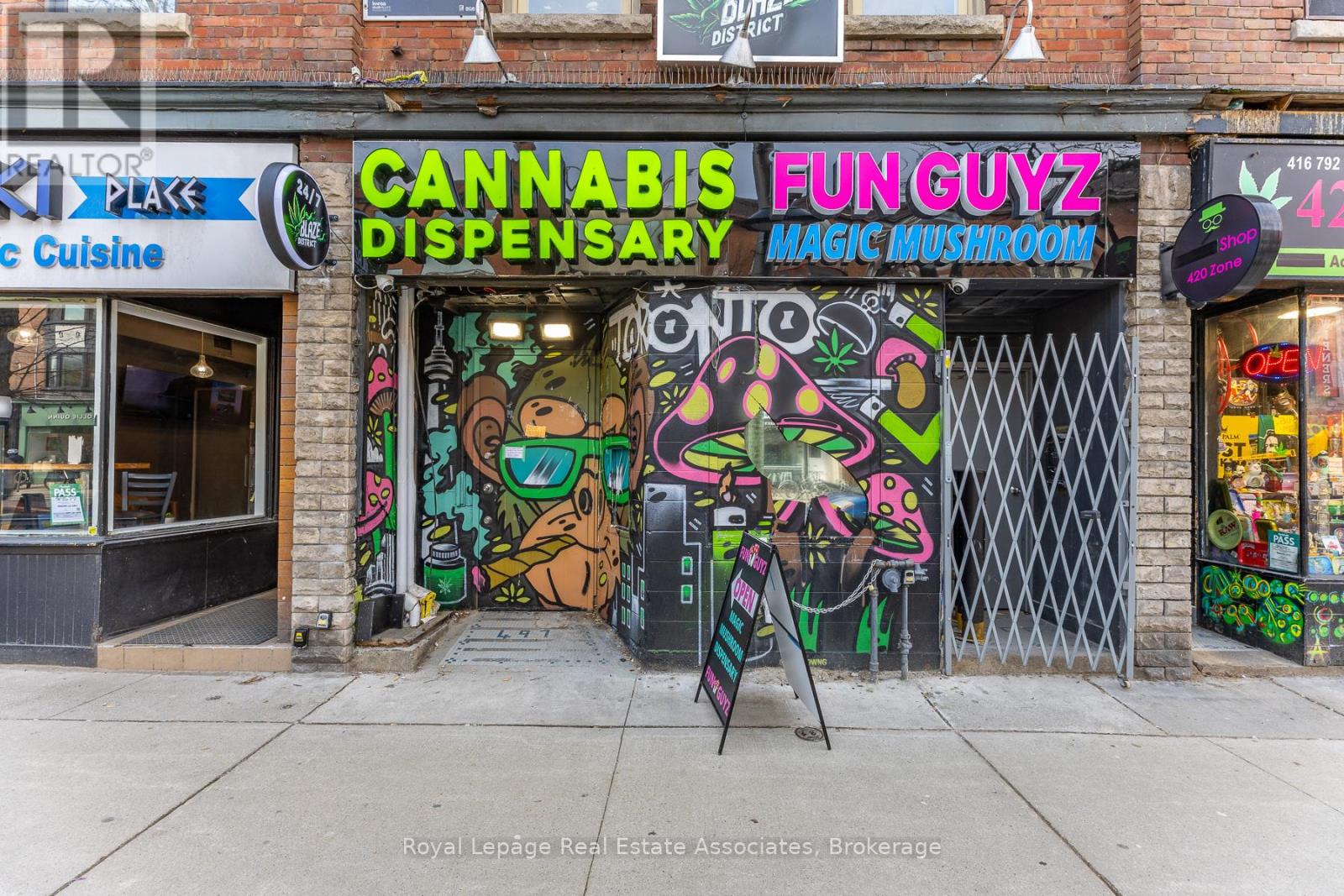 MAIN - 497 BLOOR STREET W