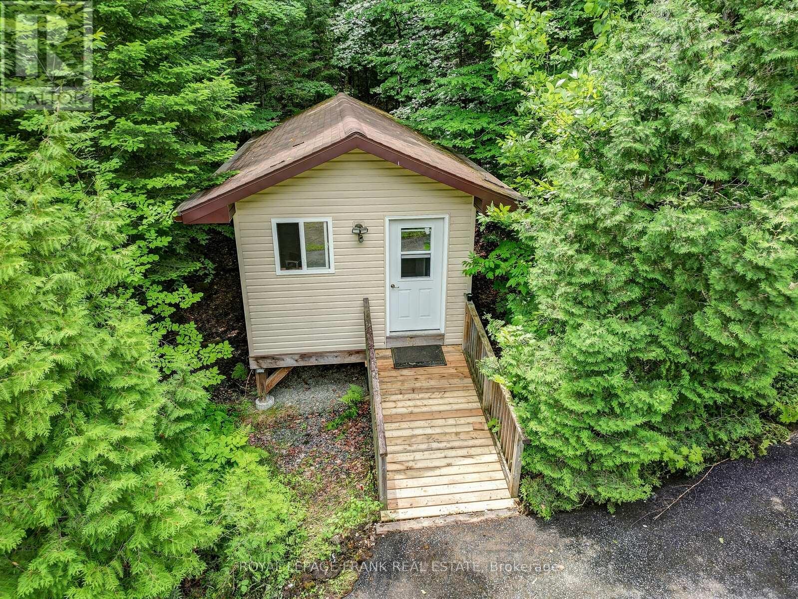 1013 MERRICK DRIVE — photo 28