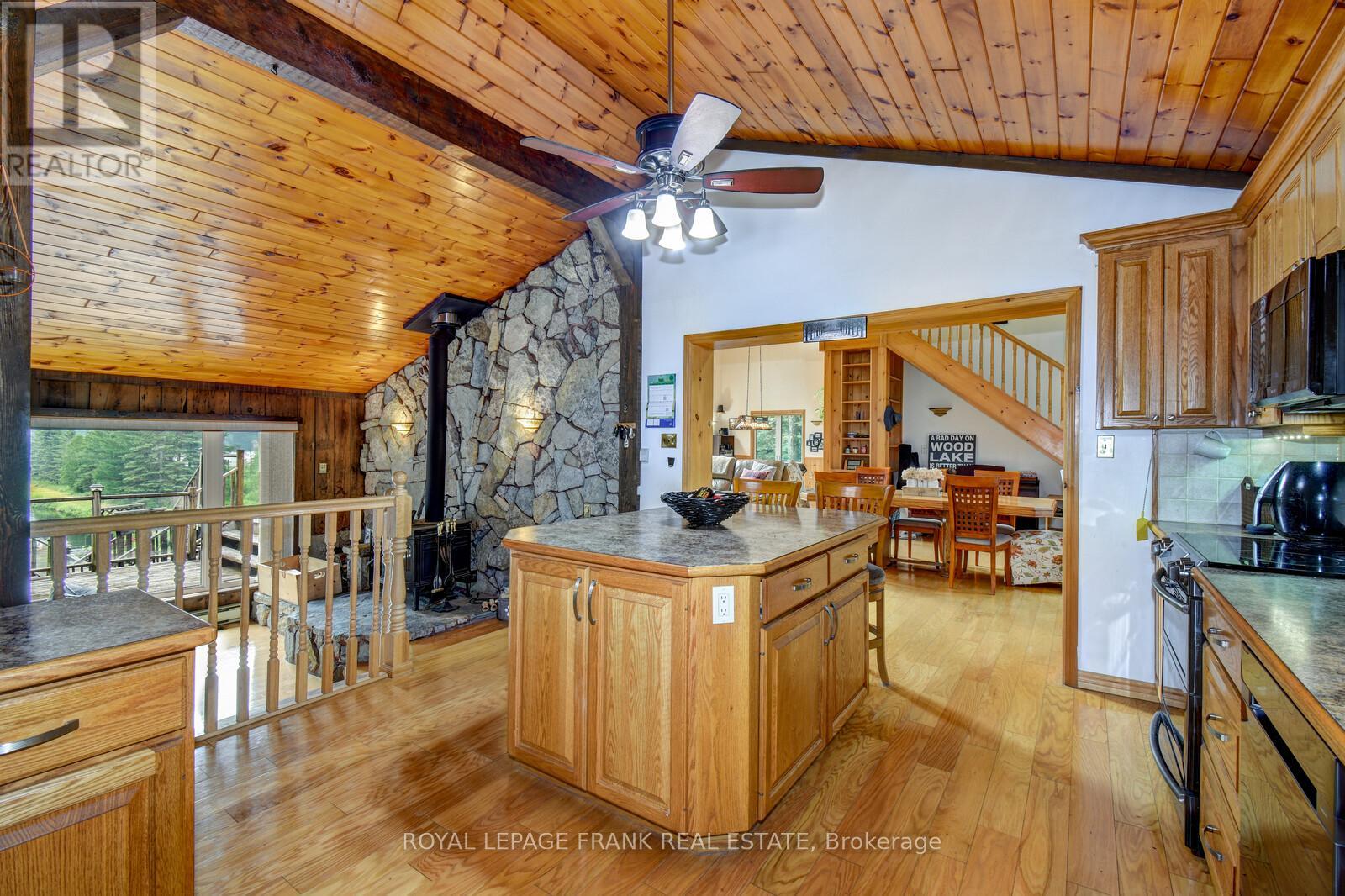 1013 MERRICK DRIVE — photo 7