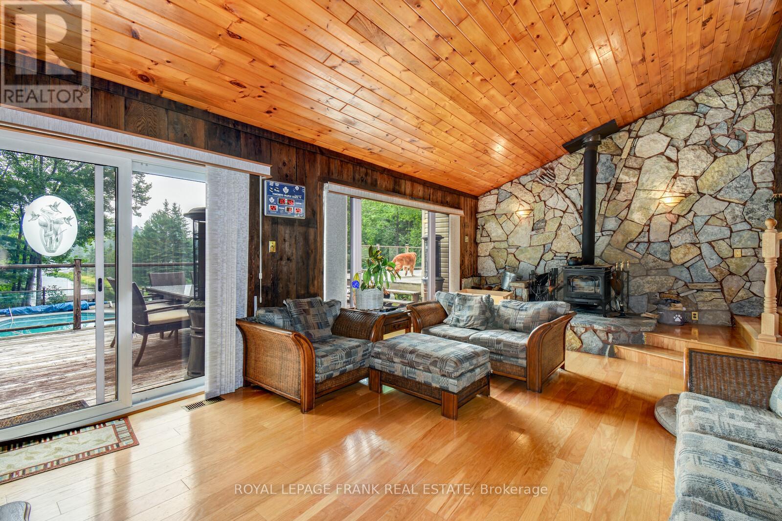 1013 MERRICK DRIVE — photo 8