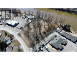 Photo 8 of 24, 757 PRESTON ROAD · Prince George, BC