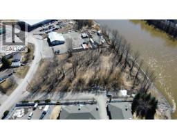 Photo 9 of 24, 757 PRESTON ROAD · Prince George, BC