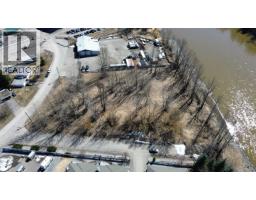 Photo 11 of 24, 757 PRESTON ROAD · Prince George, BC