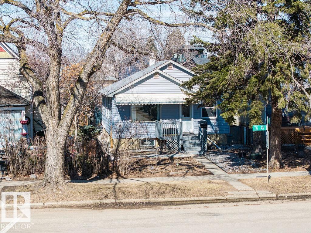 8736 76 AV NW - 1