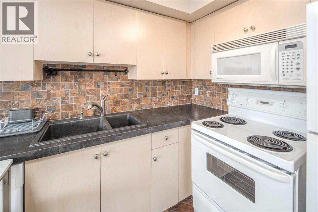 Single Family House for Sale in   Country Village Bay NE Country Hills Village Calgary 