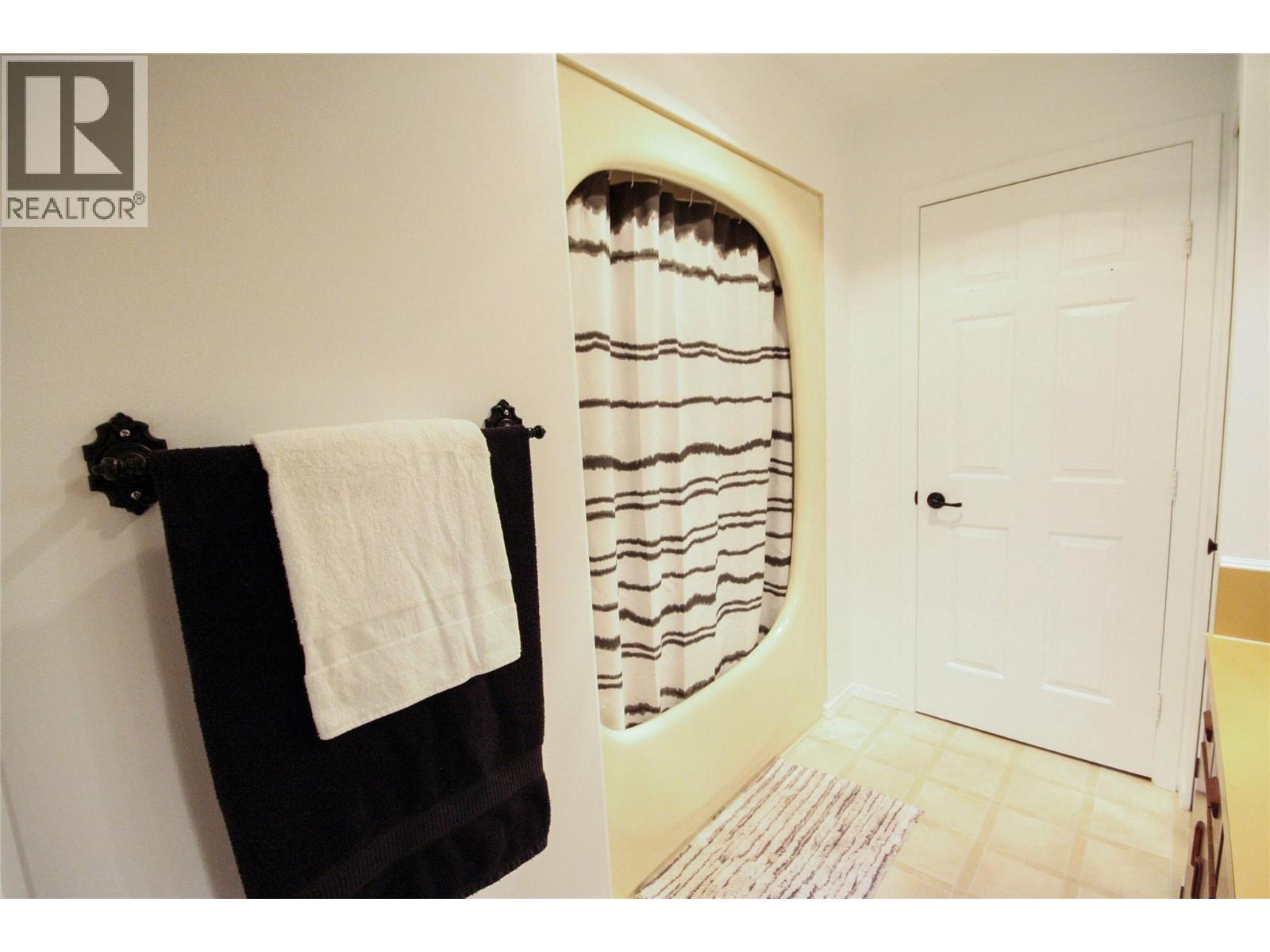 1402 AMHURST ROAD - 29