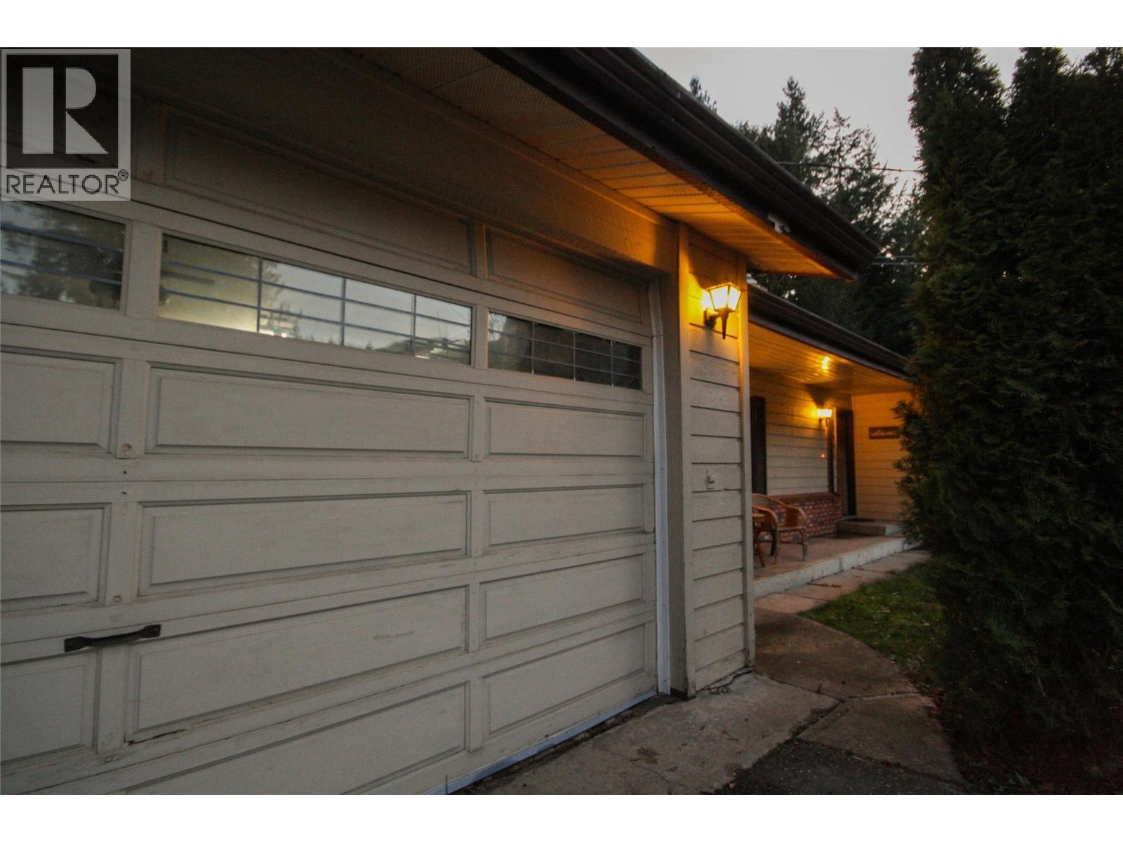 1402 AMHURST ROAD - 4