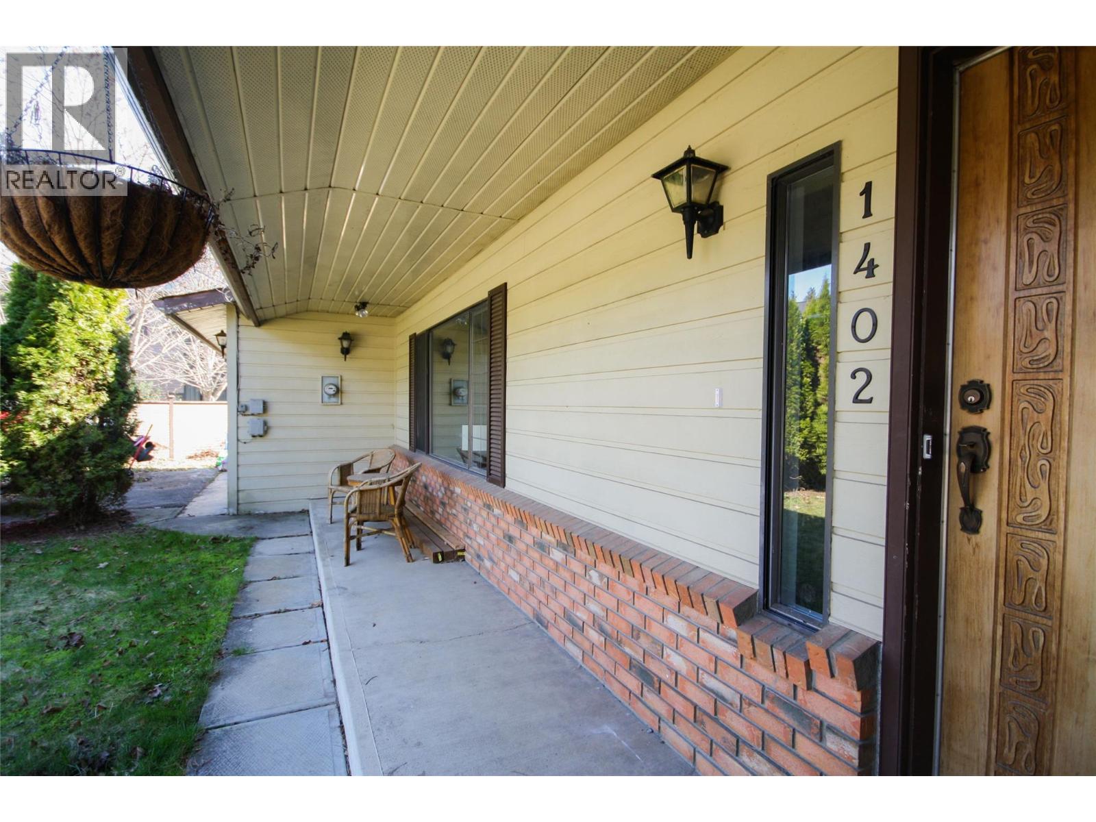 1402 AMHURST ROAD - 6