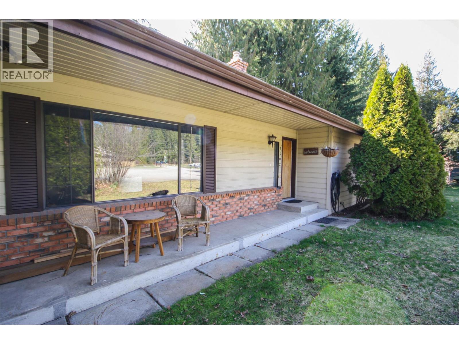 1402 AMHURST ROAD - 5