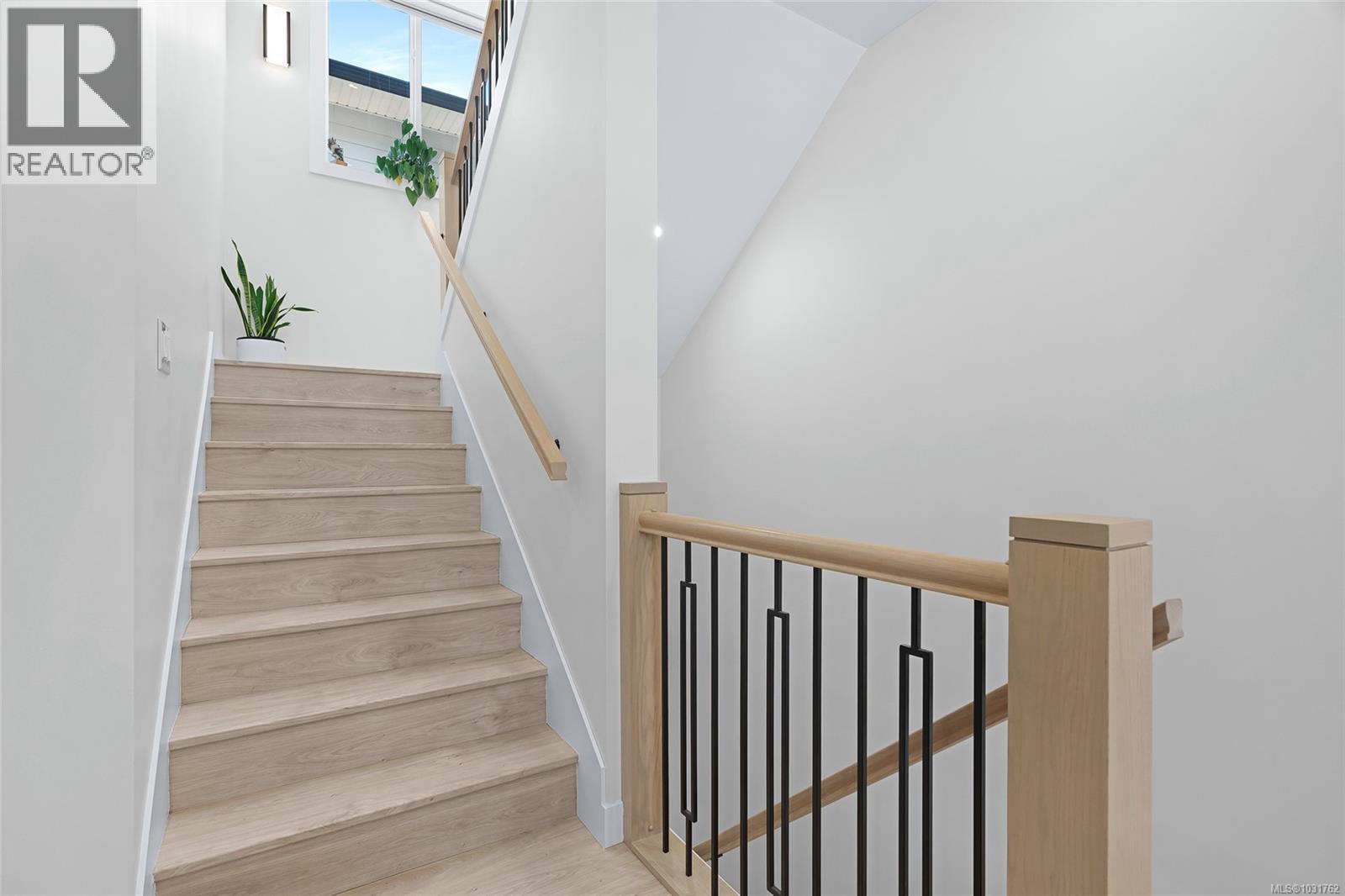 102 Linmark Way - 10