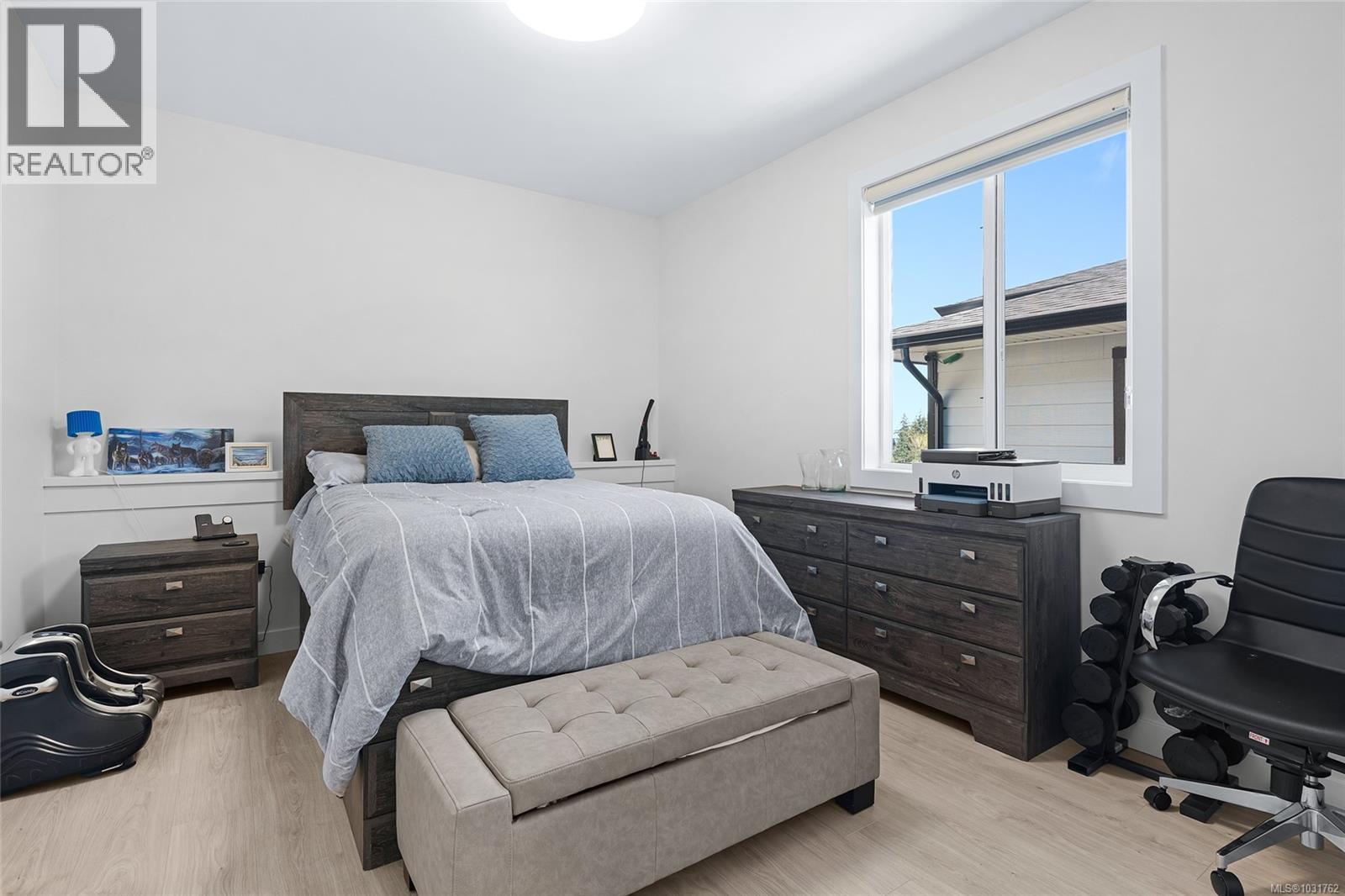 102 Linmark Way - 16