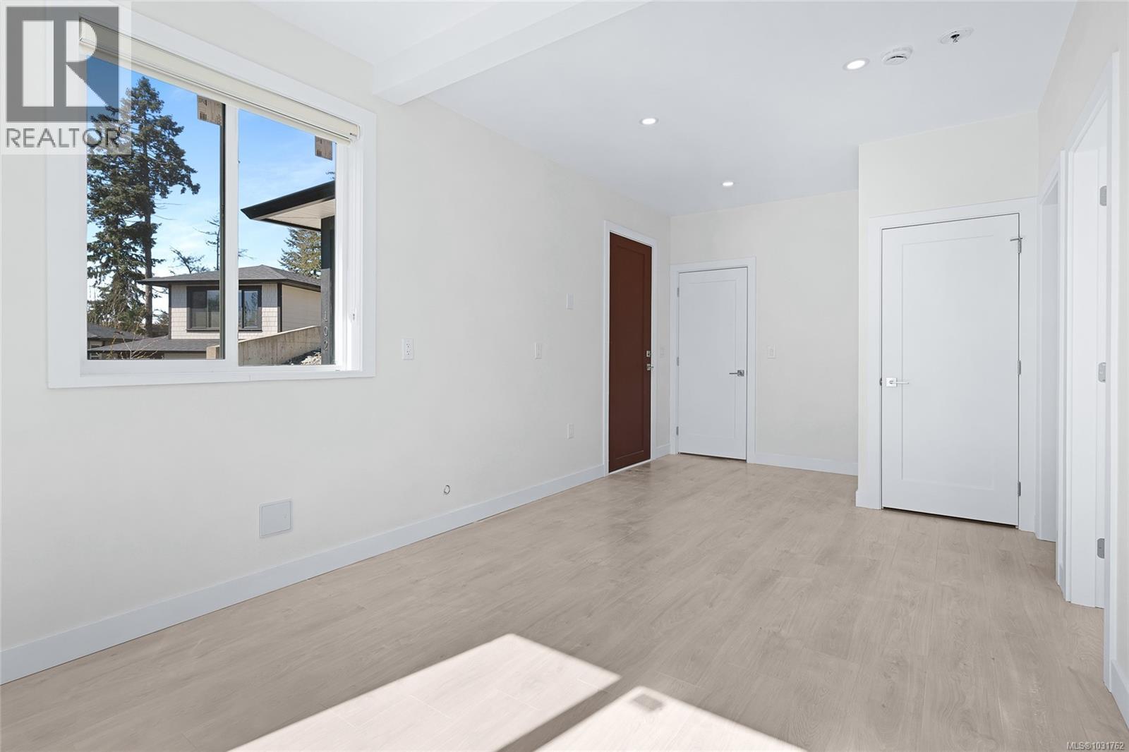 102 Linmark Way - 6