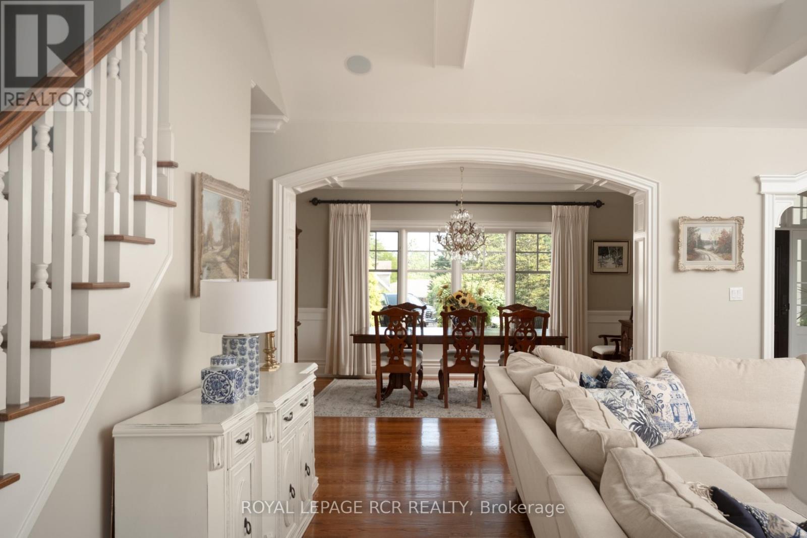 84 KENNEDY ROAD - 14