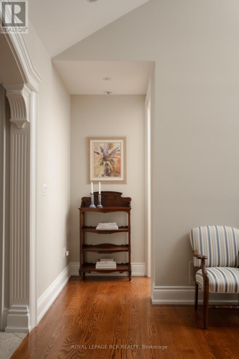 84 KENNEDY ROAD - 16