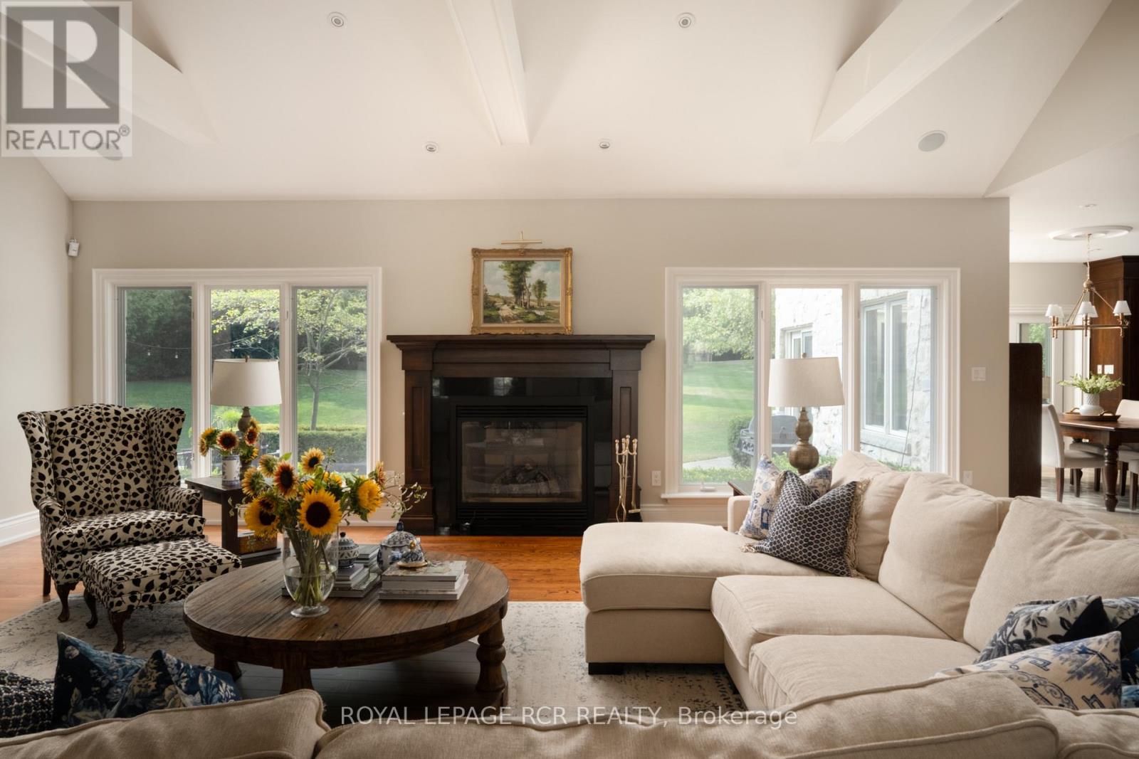 84 KENNEDY ROAD - 4