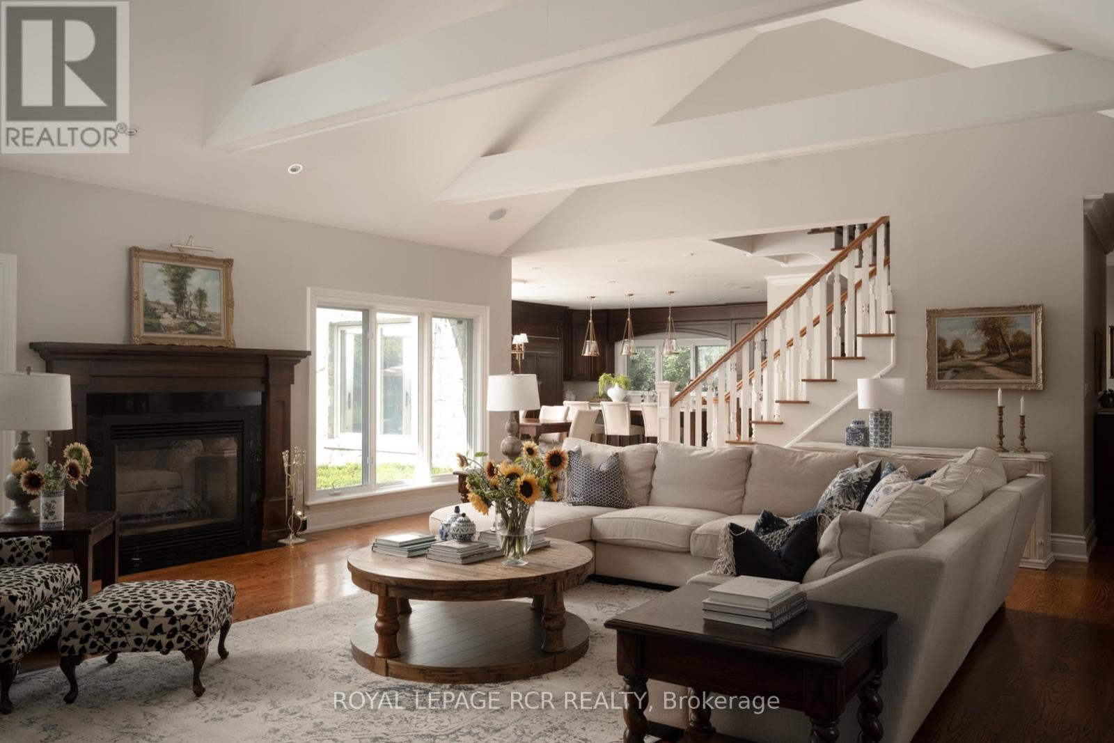 84 KENNEDY ROAD - 6