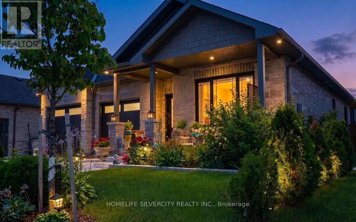 24 WINCHESTER CRESCENT - 4