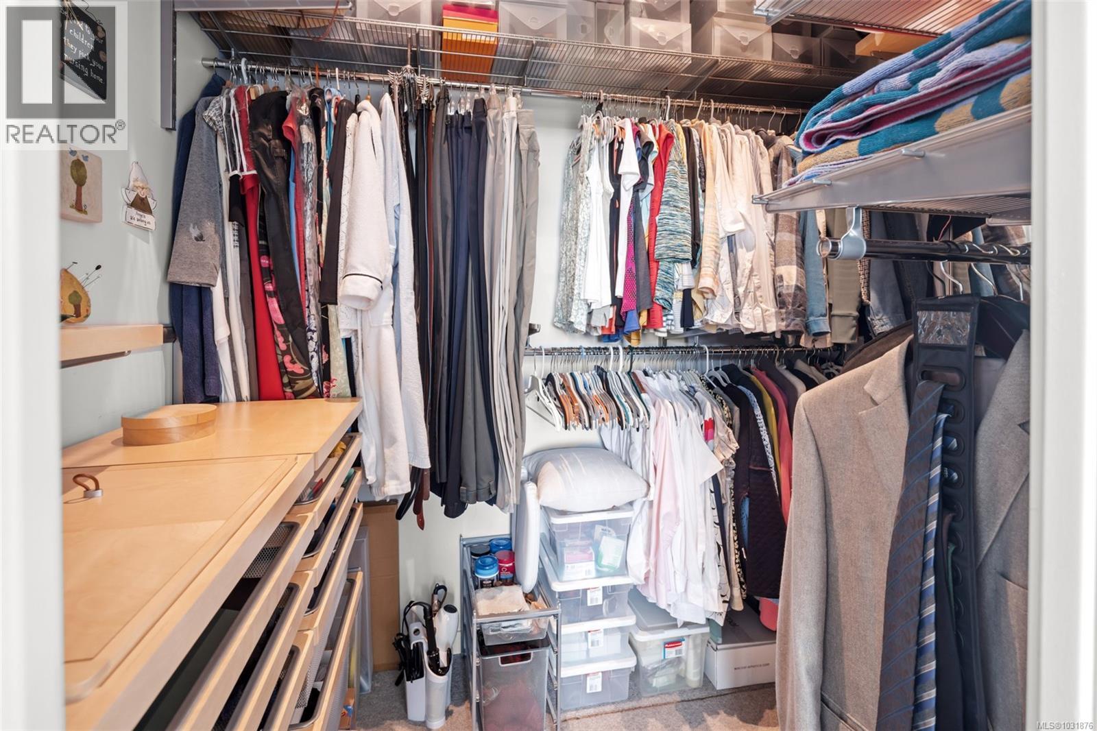 6303 RIVERSTONE DR - 39