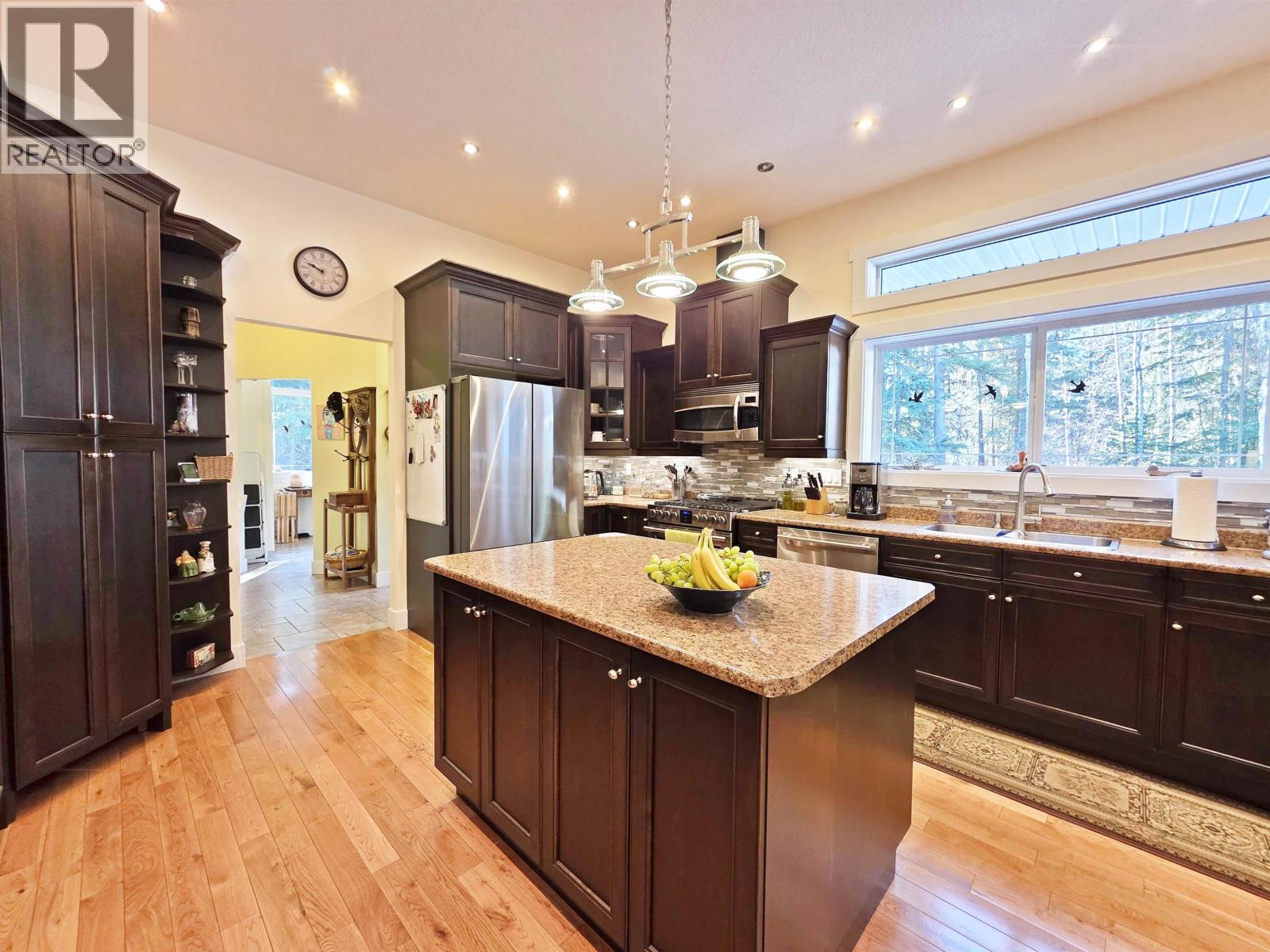 4762 CAROLYN ROAD - 18
