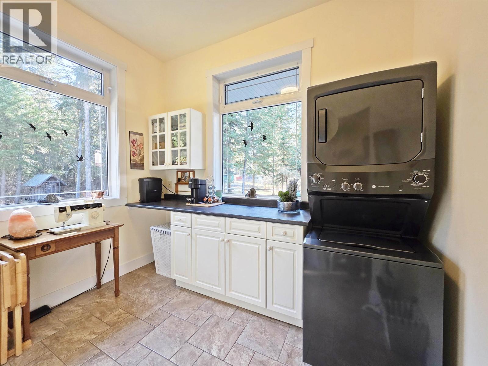 4762 CAROLYN ROAD - 32