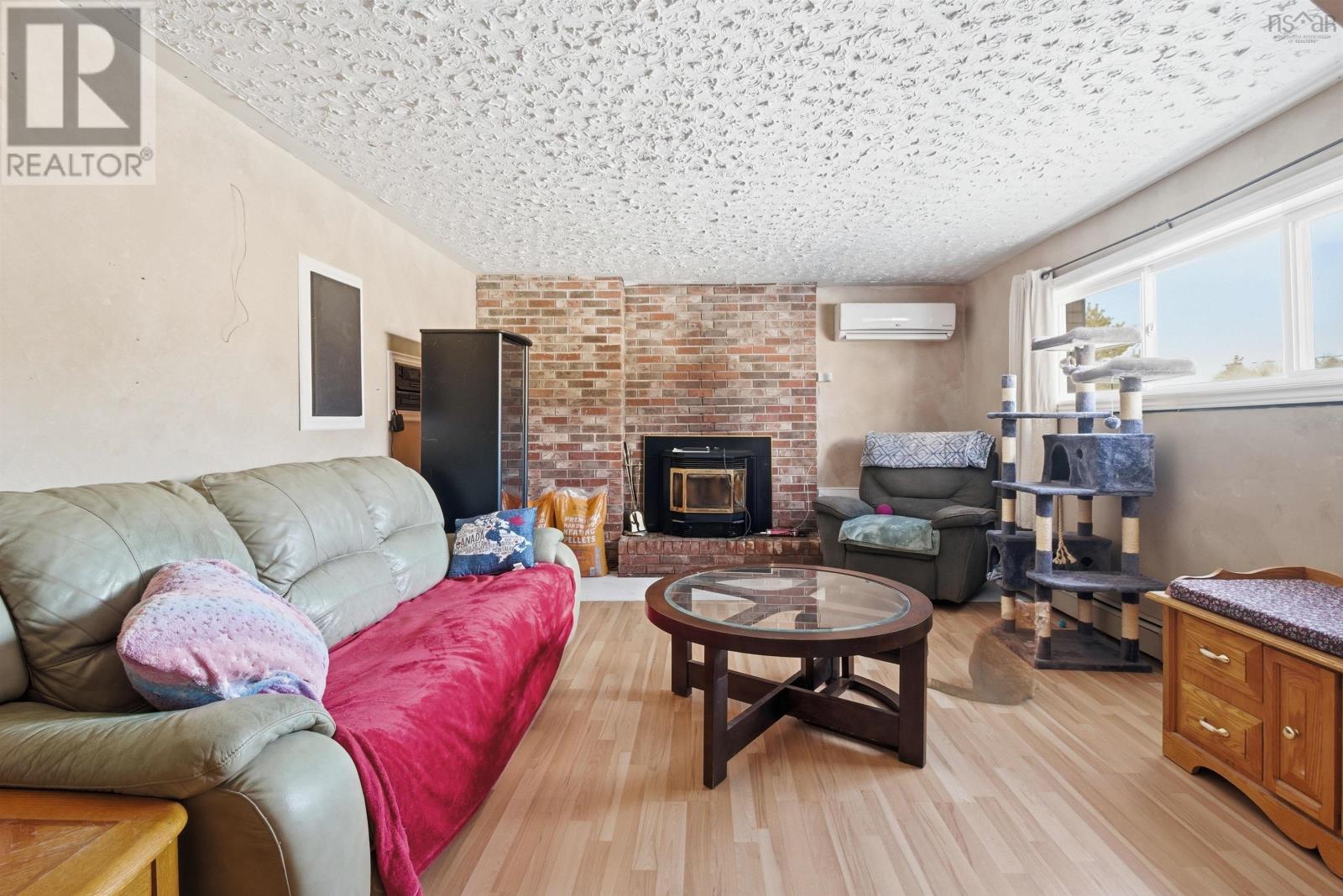 Property 22 of 47 of 42 Meadow Drive