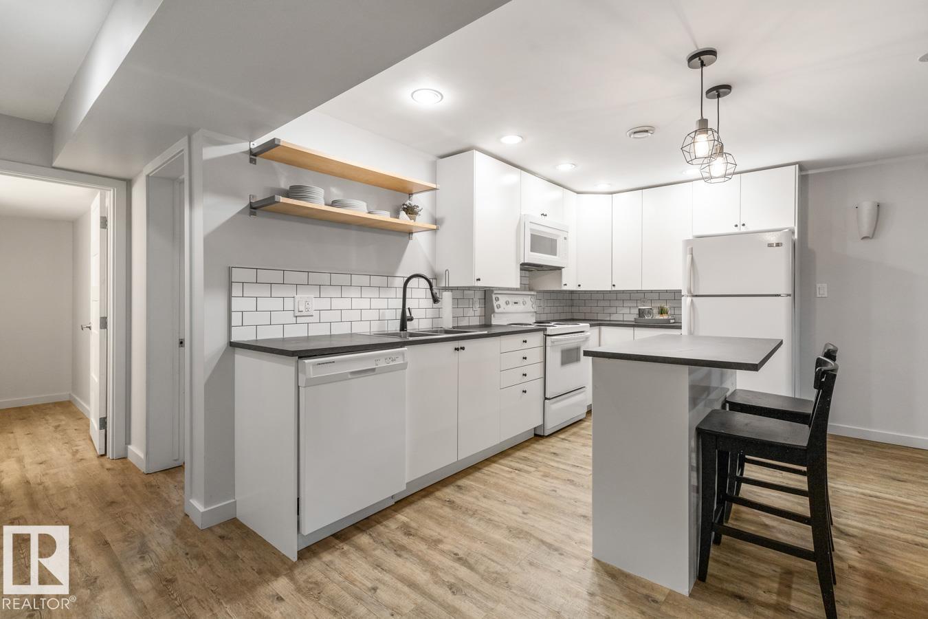 4308 108 AV NW, Edmonton