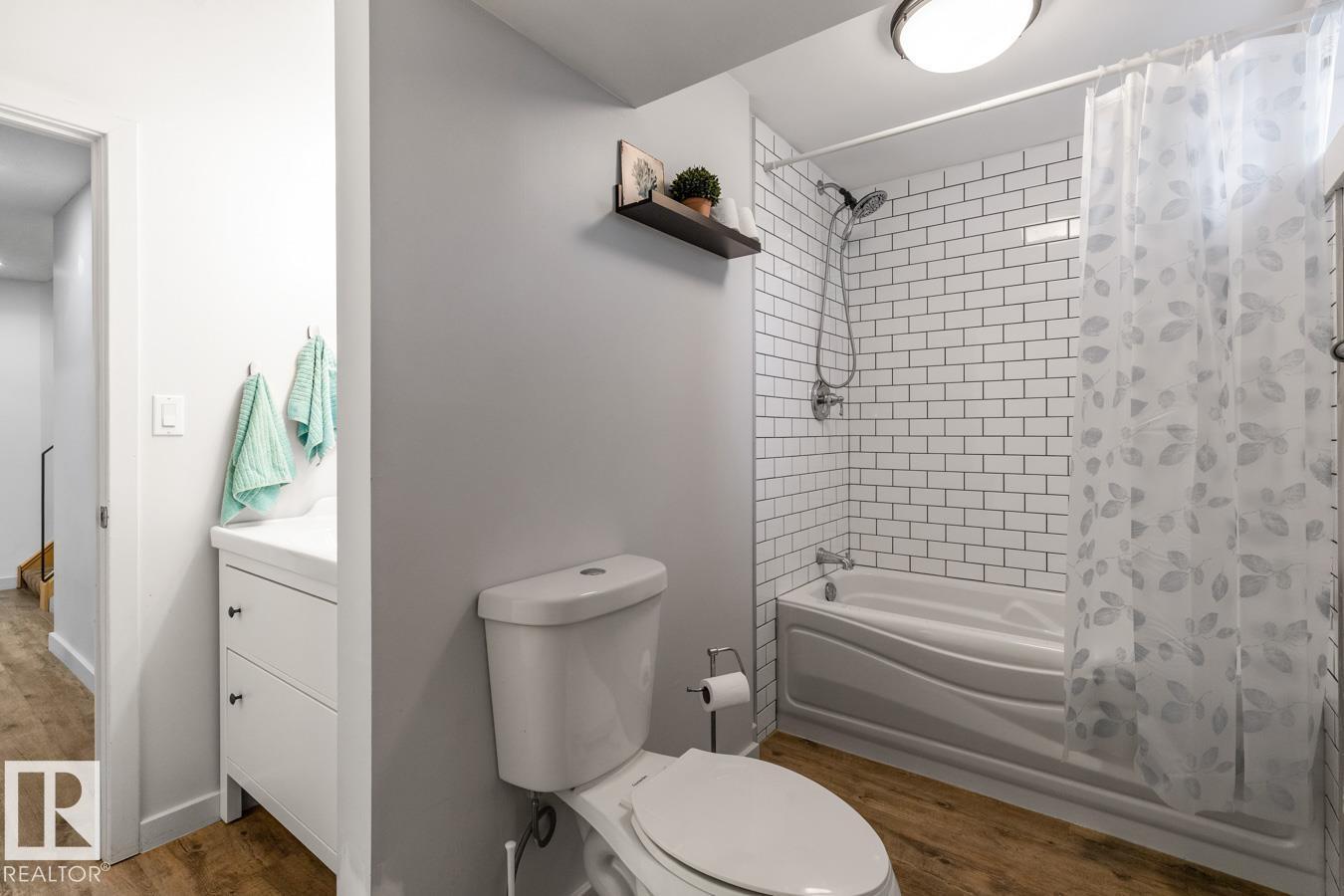 4308 108 AV NW, Edmonton