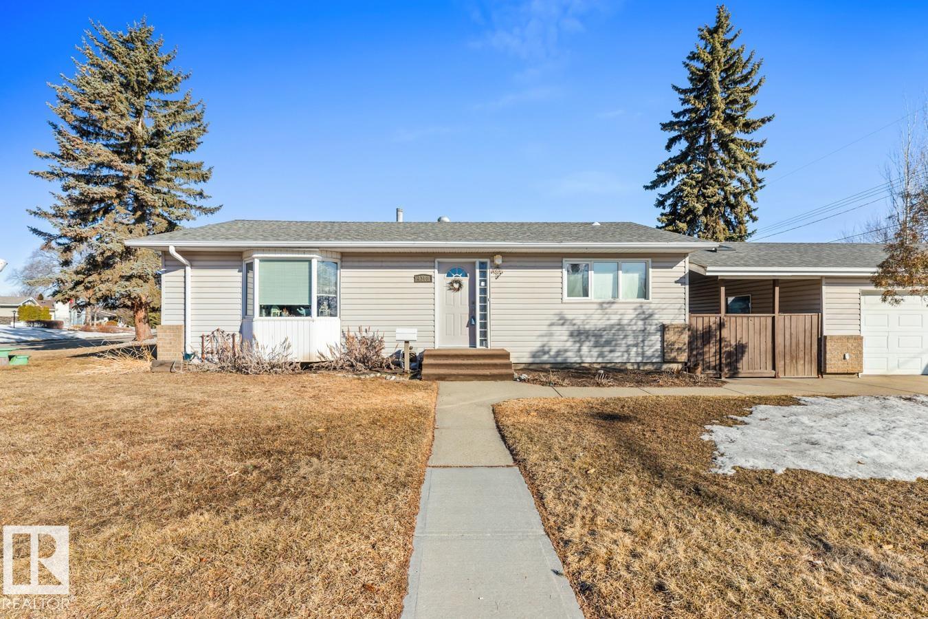 4308 108 AV NW, Edmonton
