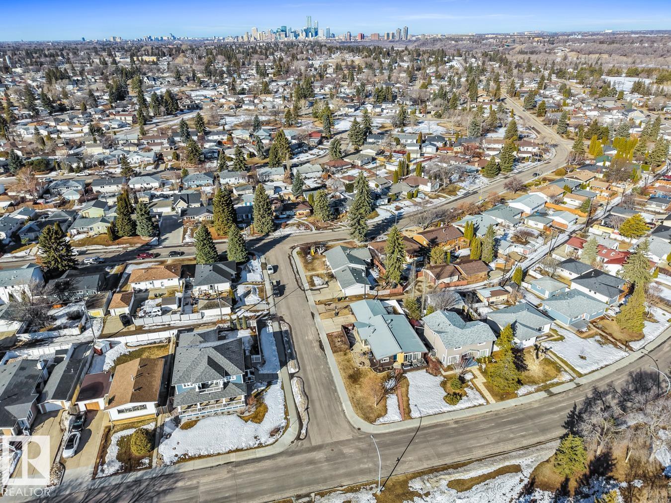 4308 108 AV NW, Edmonton