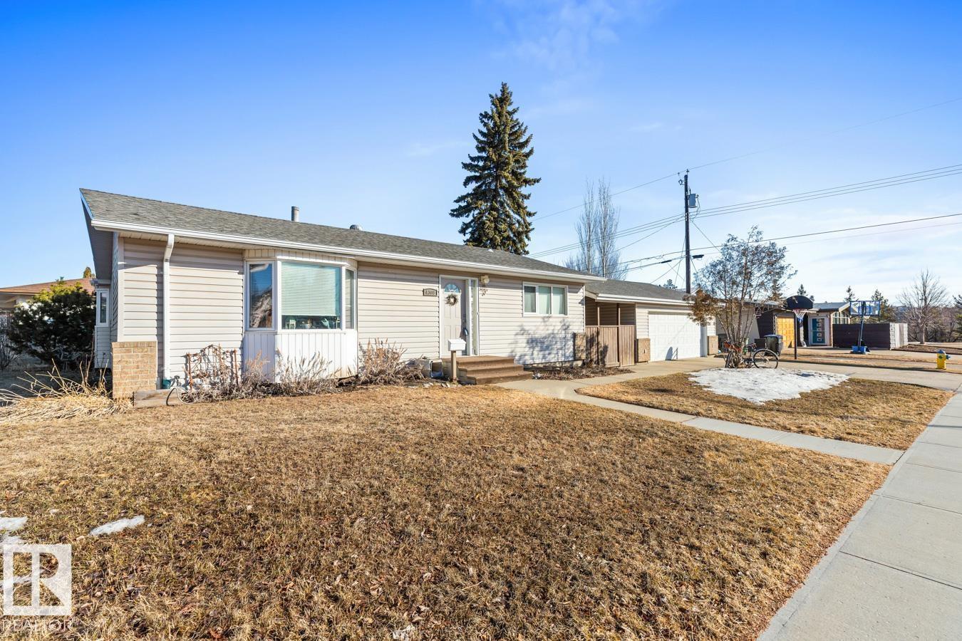 4308 108 AV NW, Edmonton