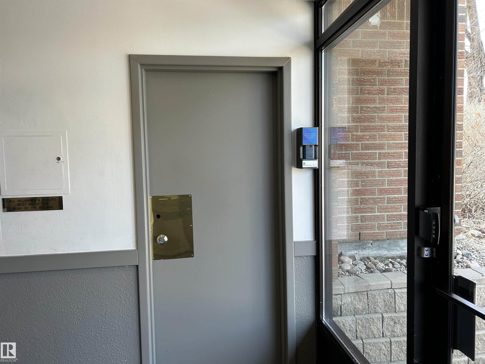 #1002 9929 113 ST NW, Edmonton