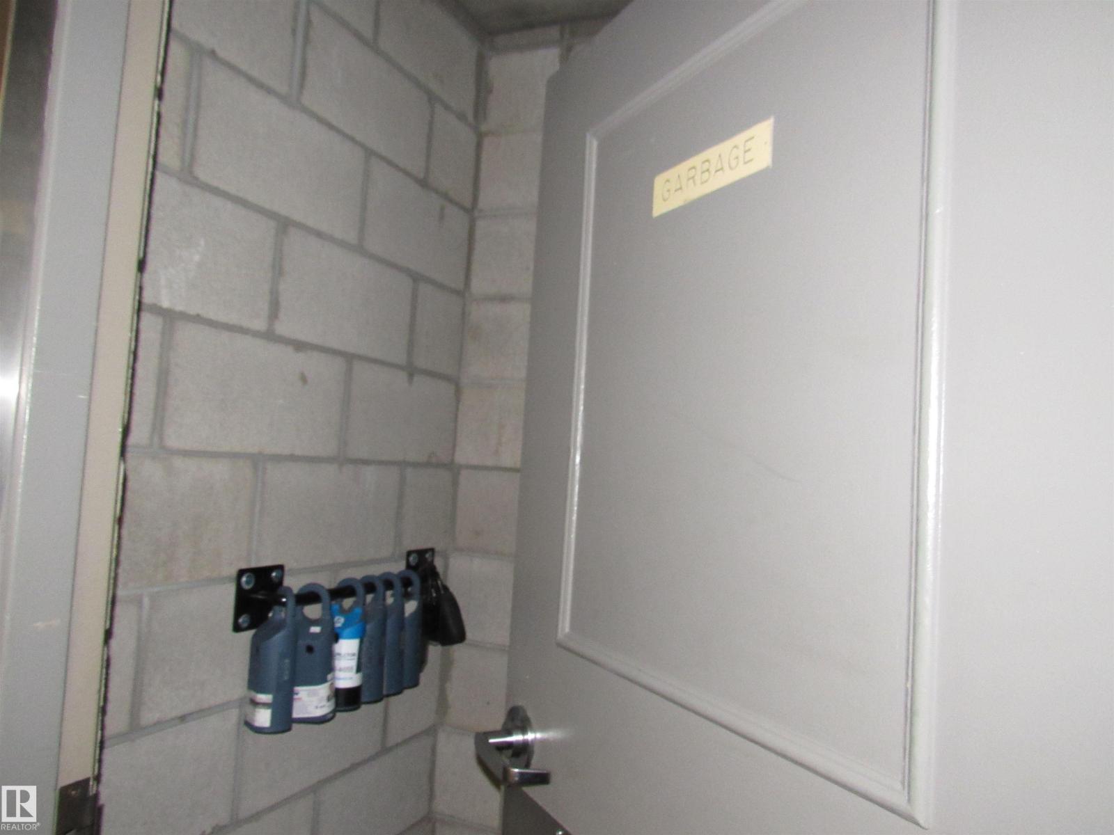 #1002 9929 113 ST NW, Edmonton