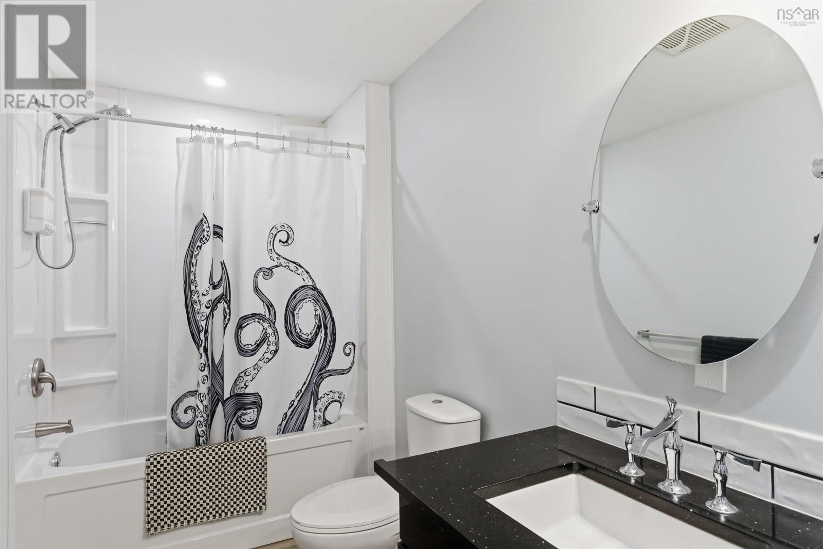 Property 34 of 46 of 6 Massachusetts Road