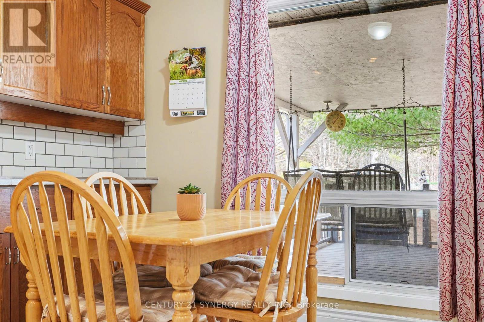 220 HIGHFIELD CRESCENT - 14